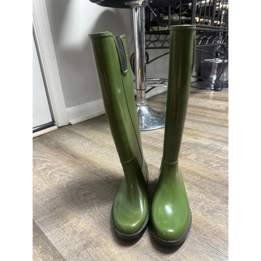 Michael Kors Womens Green Rubber Rain Boots Glossy Tall Lug Sole Size 6